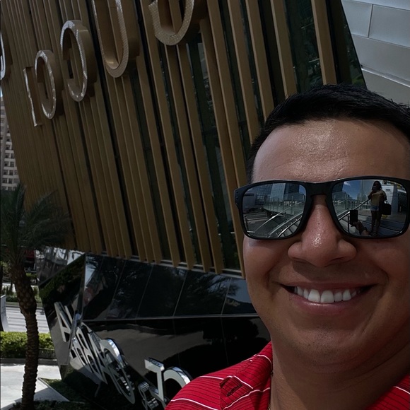 Meet your Posher, John - Picture 1 of 1